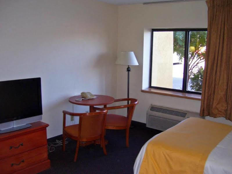 Comfort Inn Airport Memphis Bagian luar foto